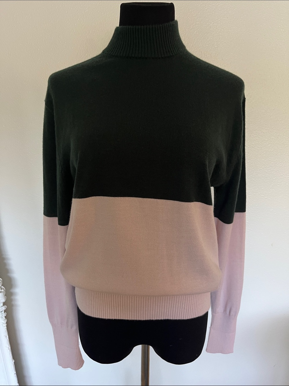 Tory Sport Cashmere Blend Dark Green and Light Pink Colorblock Mock Neck Sweater